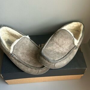 UGG Men's Ascot Slipper (Grey)